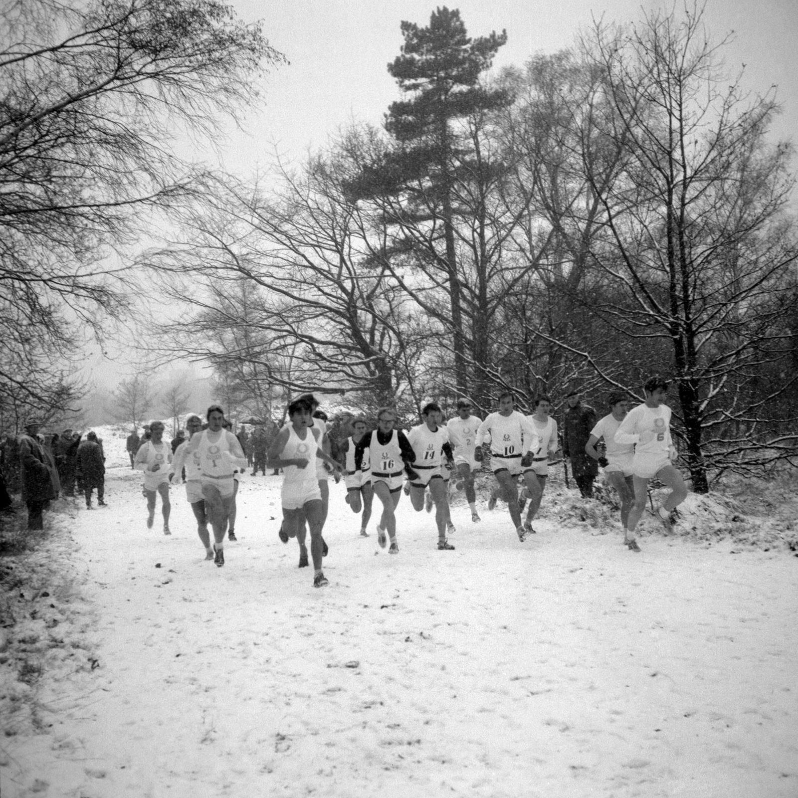 Runners in the snow at the 1967 Varsity Match